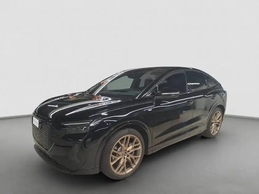 AUDI Q4 SPORTBACK (1/4)