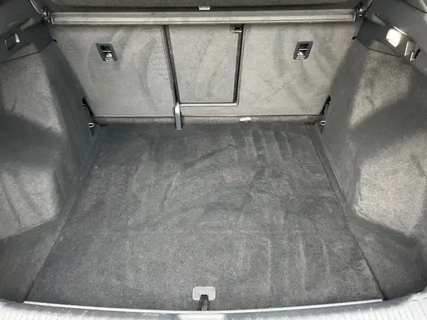 AUDI Q4 SPORTBACK (13/16)