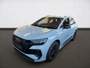 AUDI Q4 E-TRON (1/4)