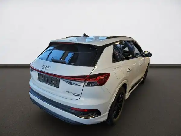 AUDI Q4 E-TRON (3/4)
