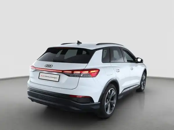 AUDI Q4 E-TRON (3/7)