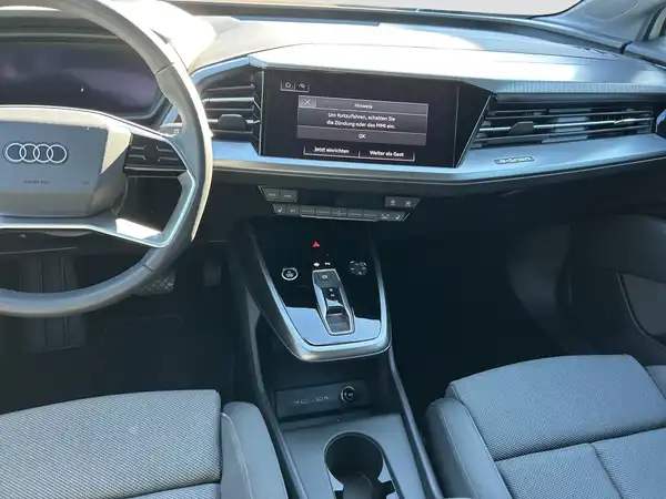 AUDI Q4 SPORTBACK (12/16)