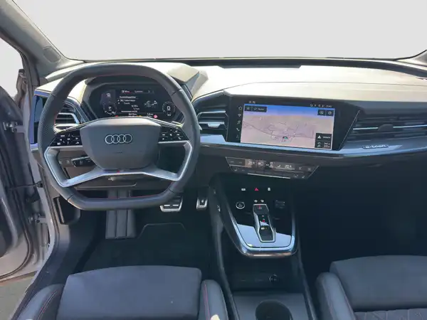 AUDI Q4 SPORTBACK (10/16)