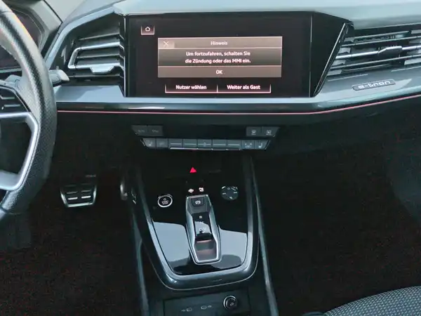 AUDI Q4 SPORTBACK (12/16)