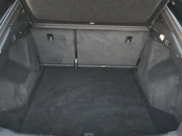 AUDI Q4 SPORTBACK (13/16)