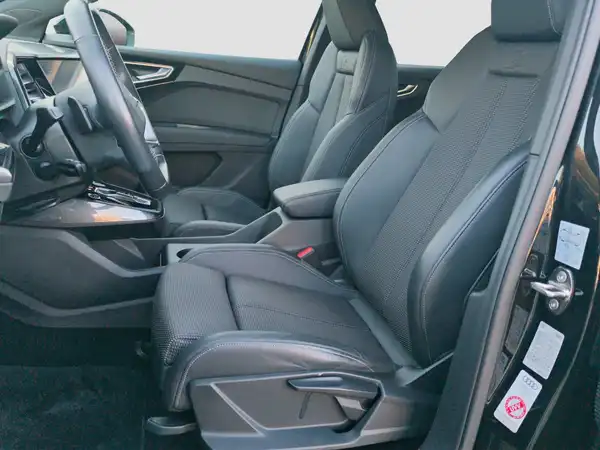 AUDI Q4 SPORTBACK (8/16)