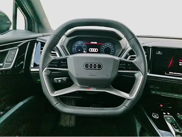 AUDI Q4 SPORTBACK (11/16)