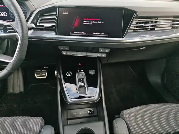 AUDI Q4 SPORTBACK (12/16)