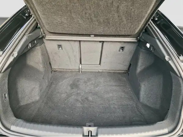 AUDI Q4 SPORTBACK (13/16)