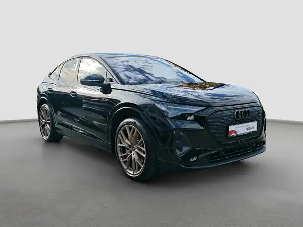 AUDI Q4 SPORTBACK (4/16)