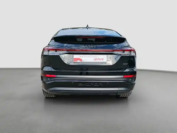 AUDI Q4 SPORTBACK (6/16)