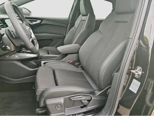 AUDI Q4 SPORTBACK (8/16)