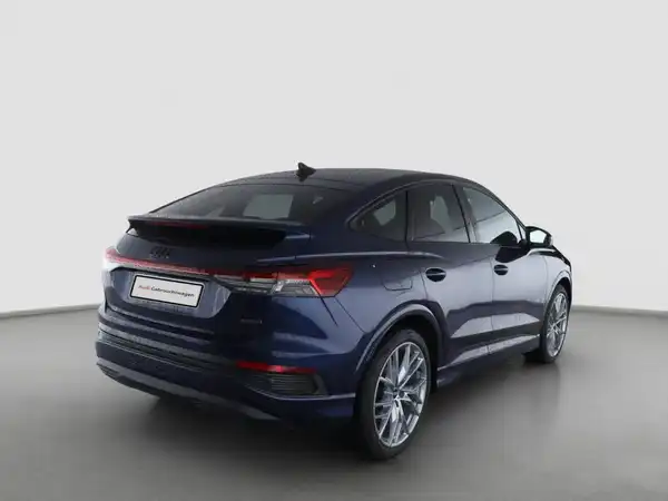 AUDI Q4 SPORTBACK (3/4)