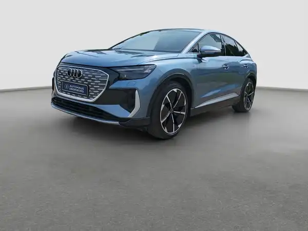 AUDI Q4 SPORTBACK (1/17)