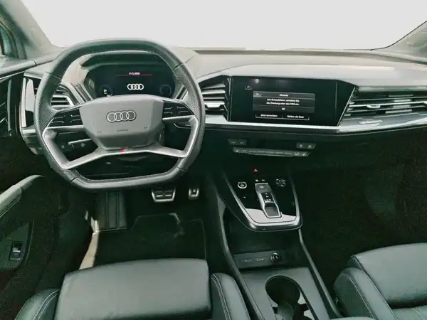 AUDI Q4 SPORTBACK (10/17)