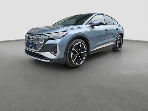 AUDI Q4 SPORTBACK (1/17)