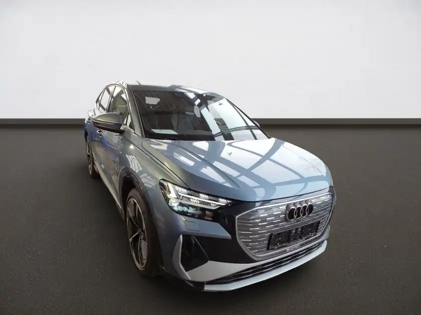 AUDI Q4 SPORTBACK (1/5)