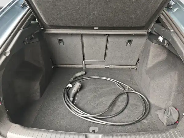 AUDI Q4 SPORTBACK (13/17)