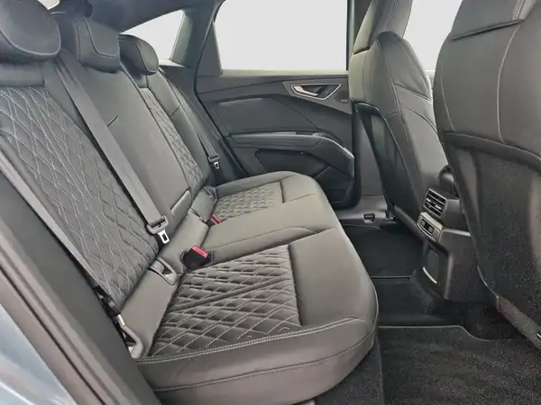 AUDI Q4 SPORTBACK (16/17)