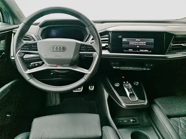 AUDI Q4 SPORTBACK (10/17)