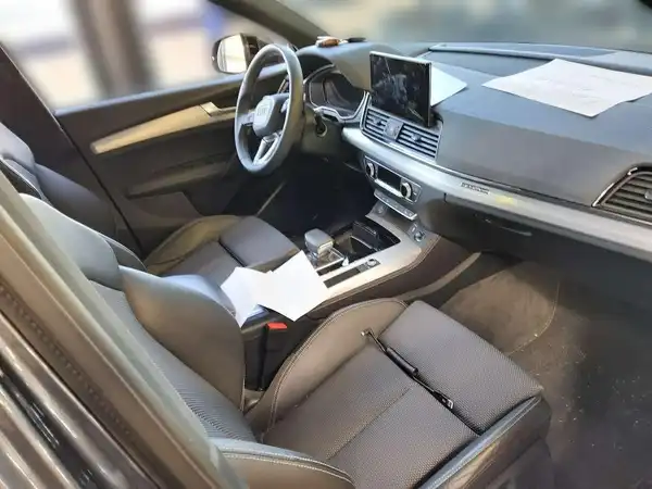 AUDI Q5 (4/4)