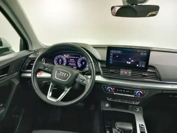 AUDI Q5 (12/21)