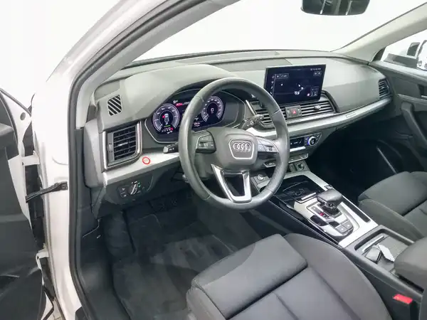 AUDI Q5 (8/21)