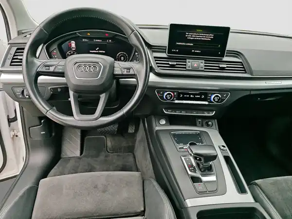 AUDI Q5 (10/17)