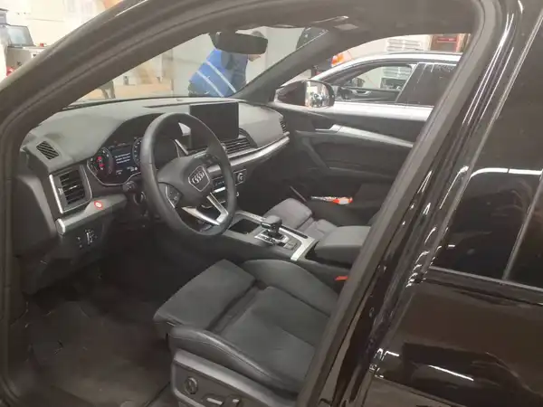 AUDI Q5 (4/6)