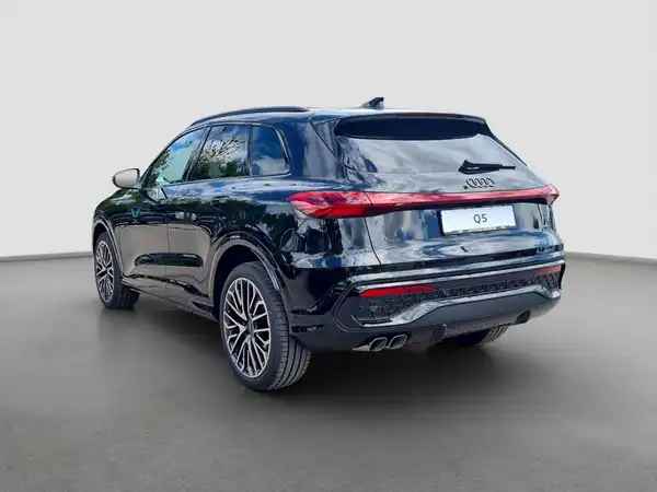 AUDI Q5 (7/16)