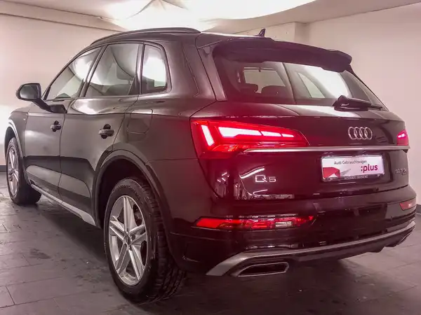 AUDI Q5 (5/23)