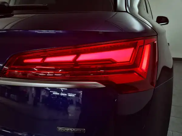AUDI Q5 (13/17)