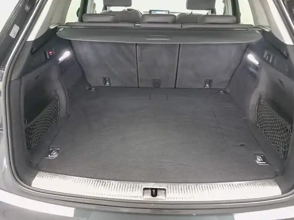 AUDI Q5 (13/22)