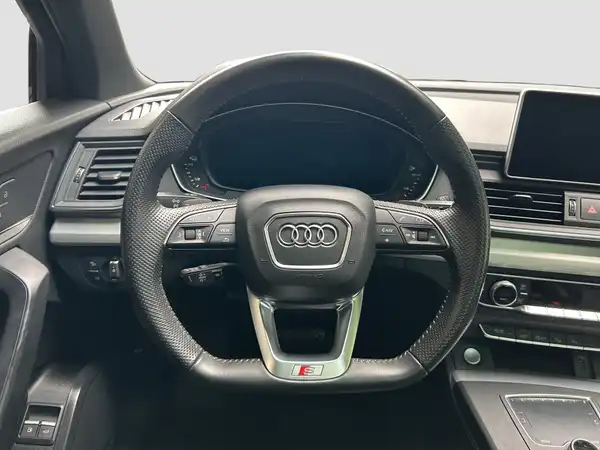AUDI Q5 (11/16)