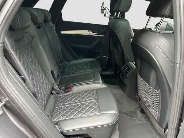 AUDI Q5 (15/16)