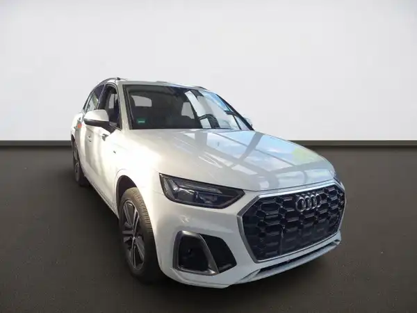 AUDI Q5 (3/8)