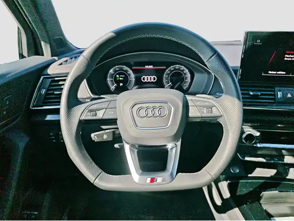 AUDI Q5 (11/16)