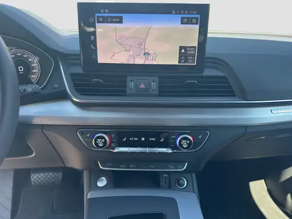 AUDI Q5 (12/17)