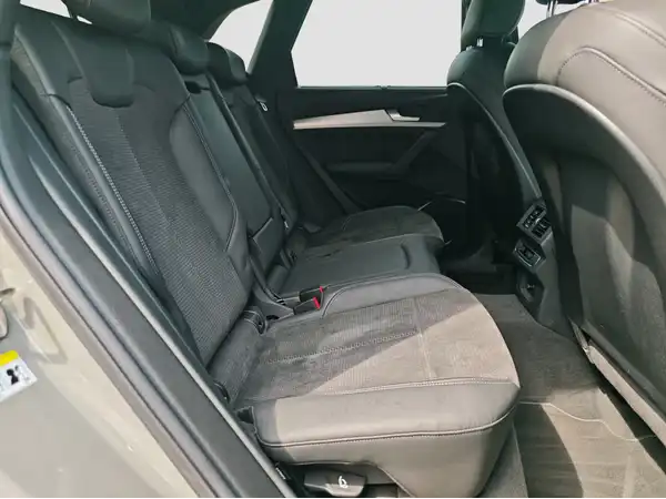 AUDI Q5 (14/15)