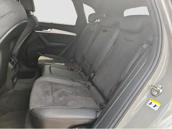 AUDI Q5 (8/15)