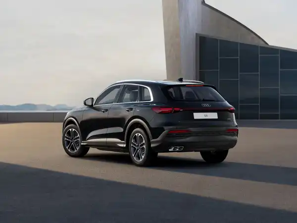Audi Q5 SUV TDI (2/3)