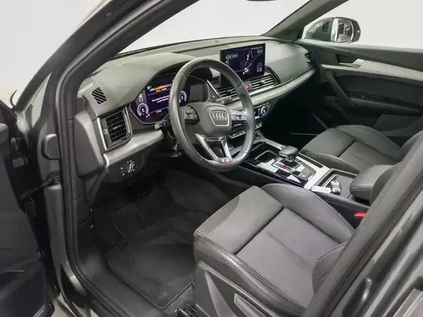 AUDI Q5 (8/20)
