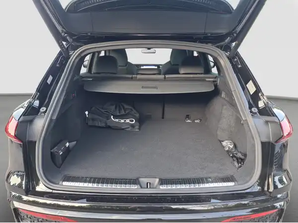 AUDI Q5 (13/17)
