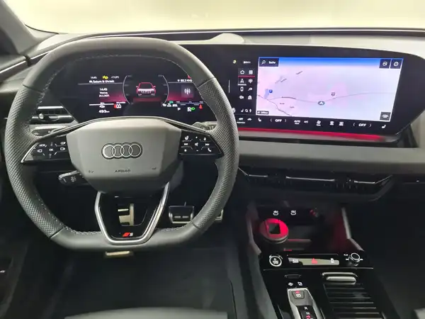 AUDI Q6 E-TRON (11/19)