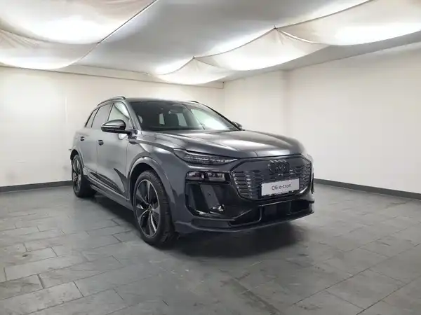 AUDI Q6 E-TRON (4/19)