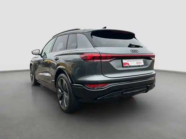 AUDI Q6 E-TRON (6/16)