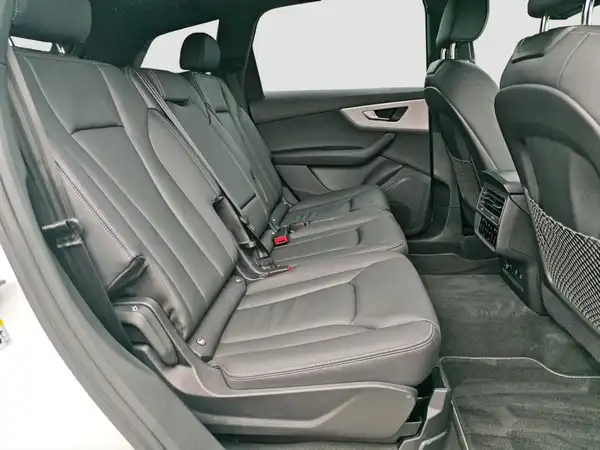 AUDI Q7 (16/17)