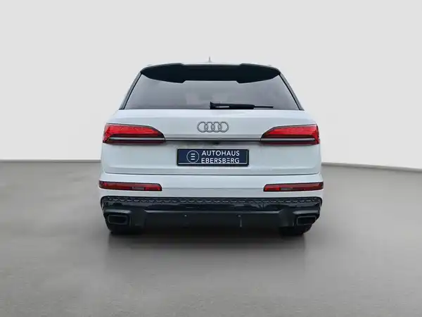 AUDI Q7 (6/17)