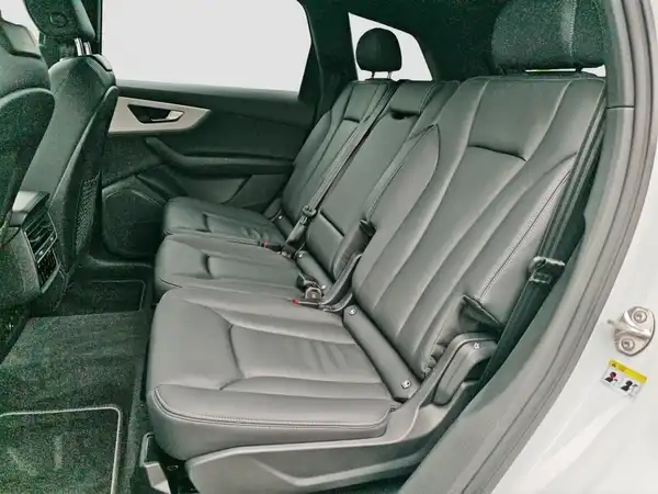 AUDI Q7 (9/17)