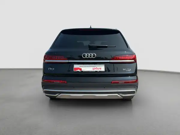 AUDI Q7 (6/16)